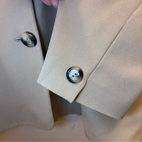 Jones New York Beige Double-Breasted Blazer Women’s Size 16 Longline - Picture 4 of 6